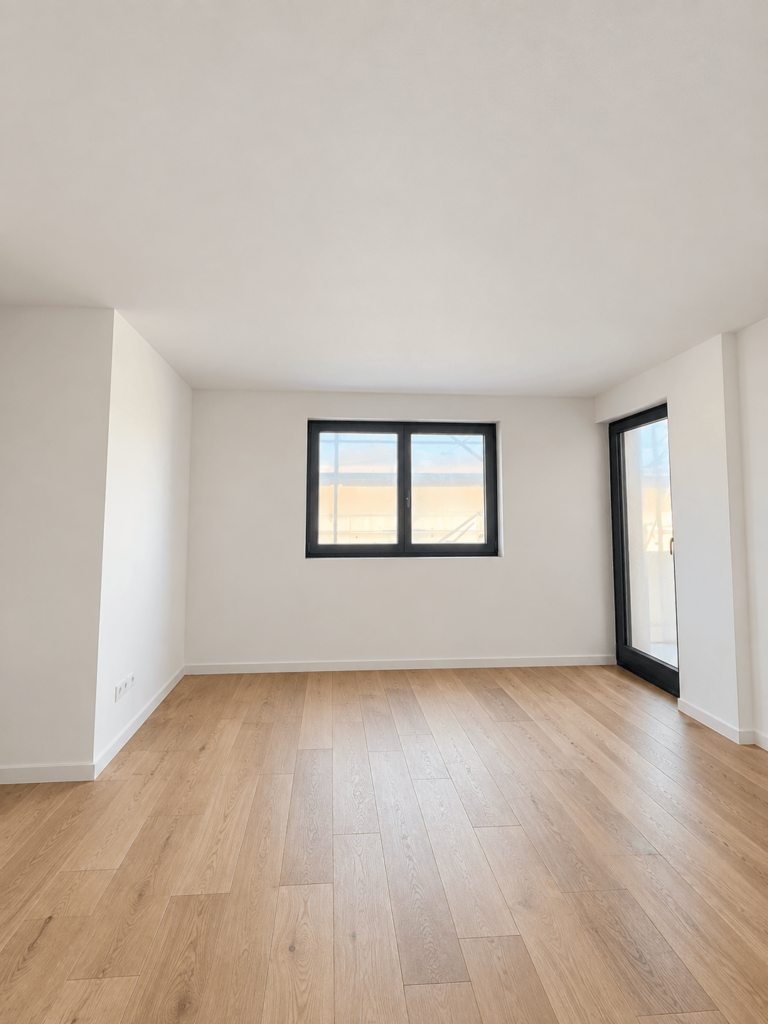2-Zimmer Erdgeschosswohnung in Strausberg: Eichenparkett, Fußbodenheizung und Terrasse